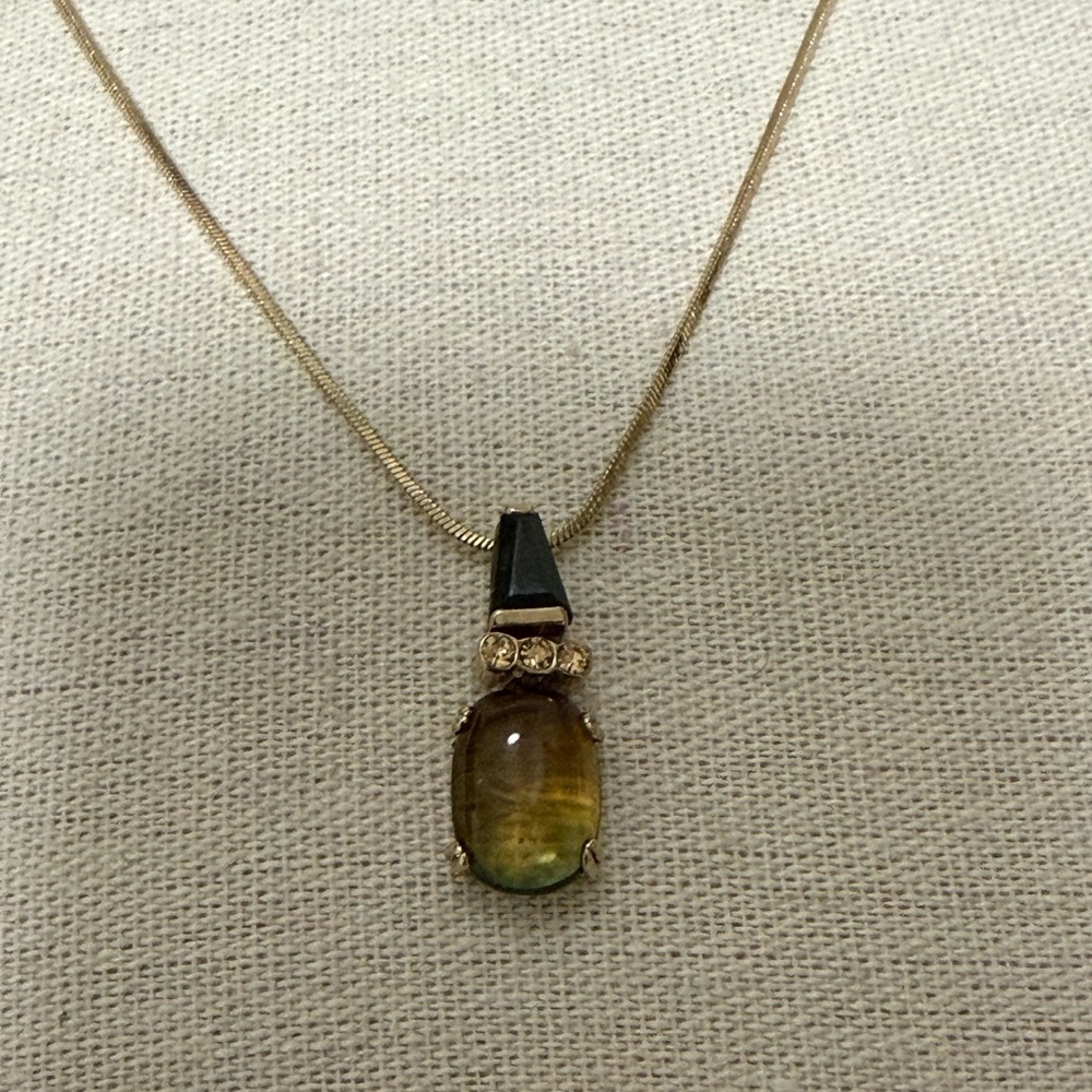 Monet Vintage Necklace with Faceted Stone Crystal Pendant. Signed & Adjustable.